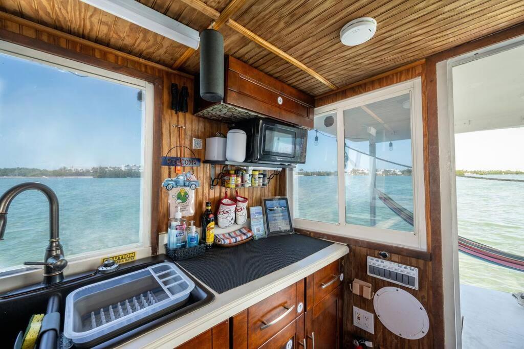 Beautiful Houseboat In Key West Exterior foto